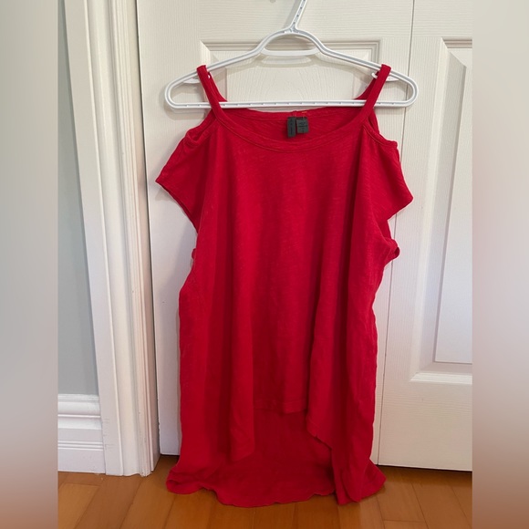 Anthropologie Left if Centre red tunic with cut out shoulders - Picture 2 of 2